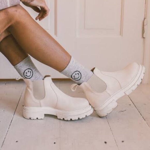 Free People Lola Lugged Sole Chalk Chelsea Boot Size 38/8‎ - Picture 2 of 13